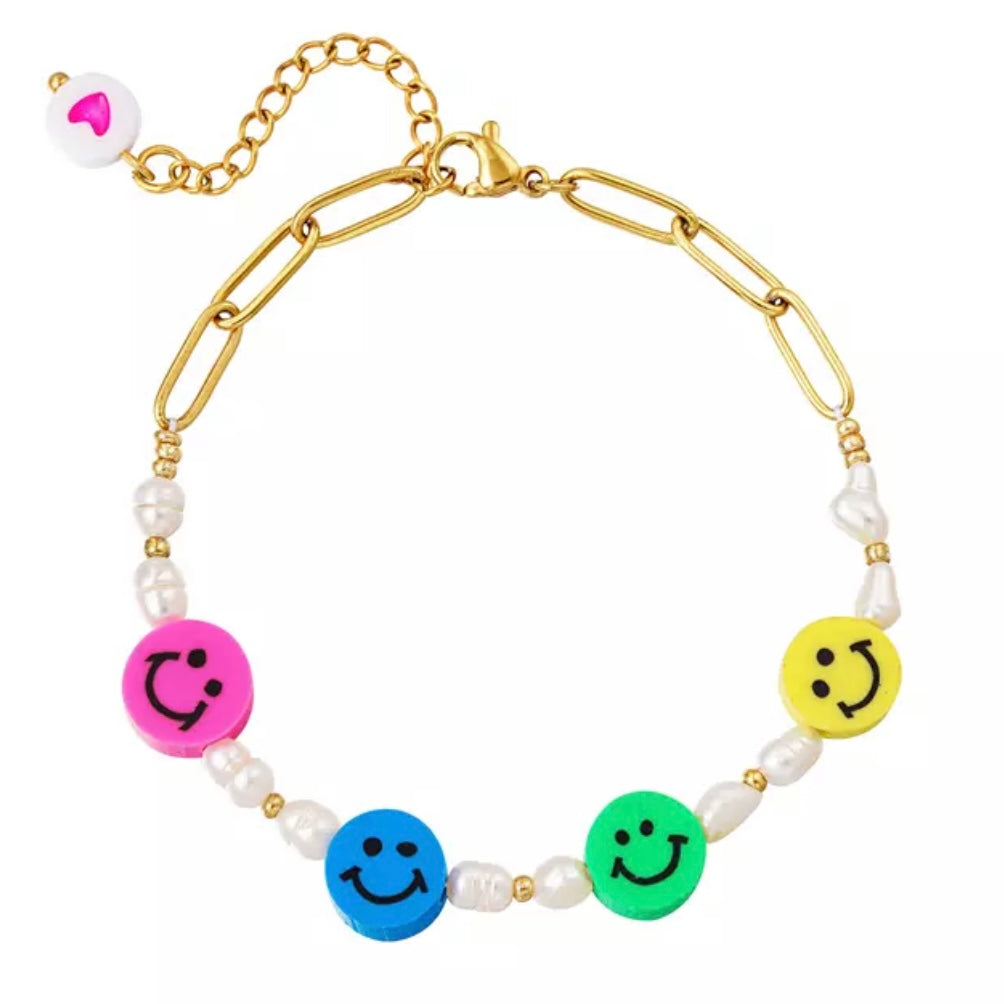 Smiley Pearl Bracelet